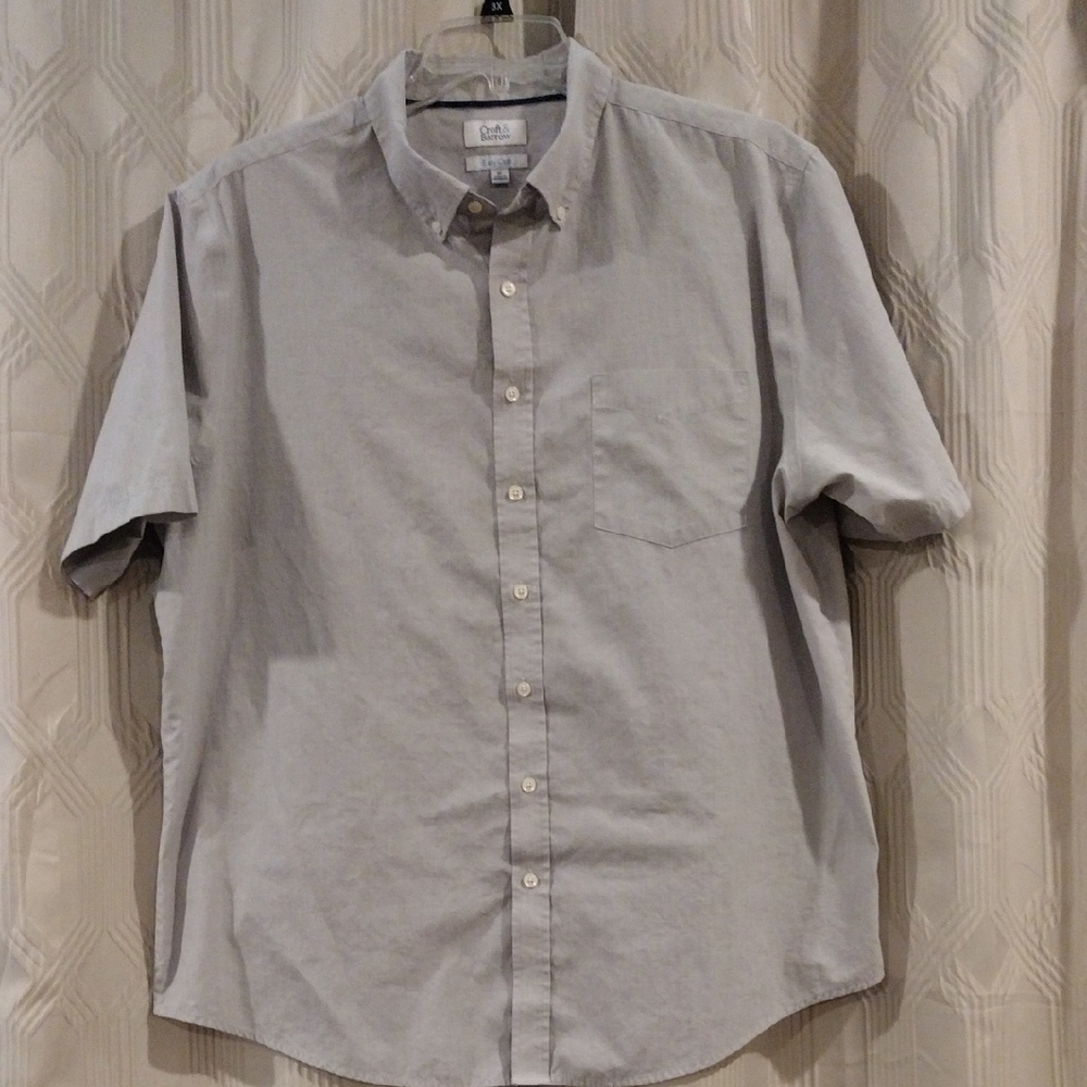 Croft & Barrow Light Gray Casual Button Down Shirt